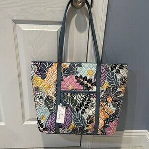 Vera Bradley - Trimmed Vera